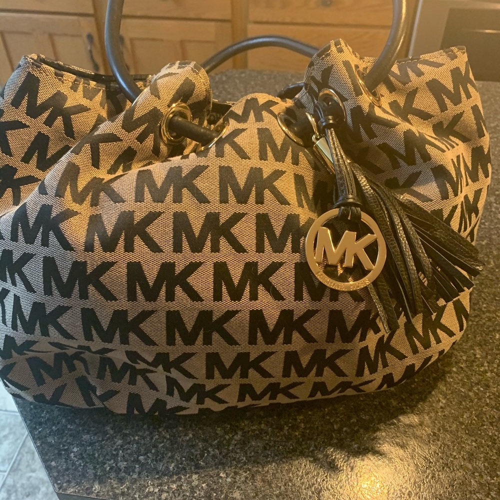 Mk canvas bag